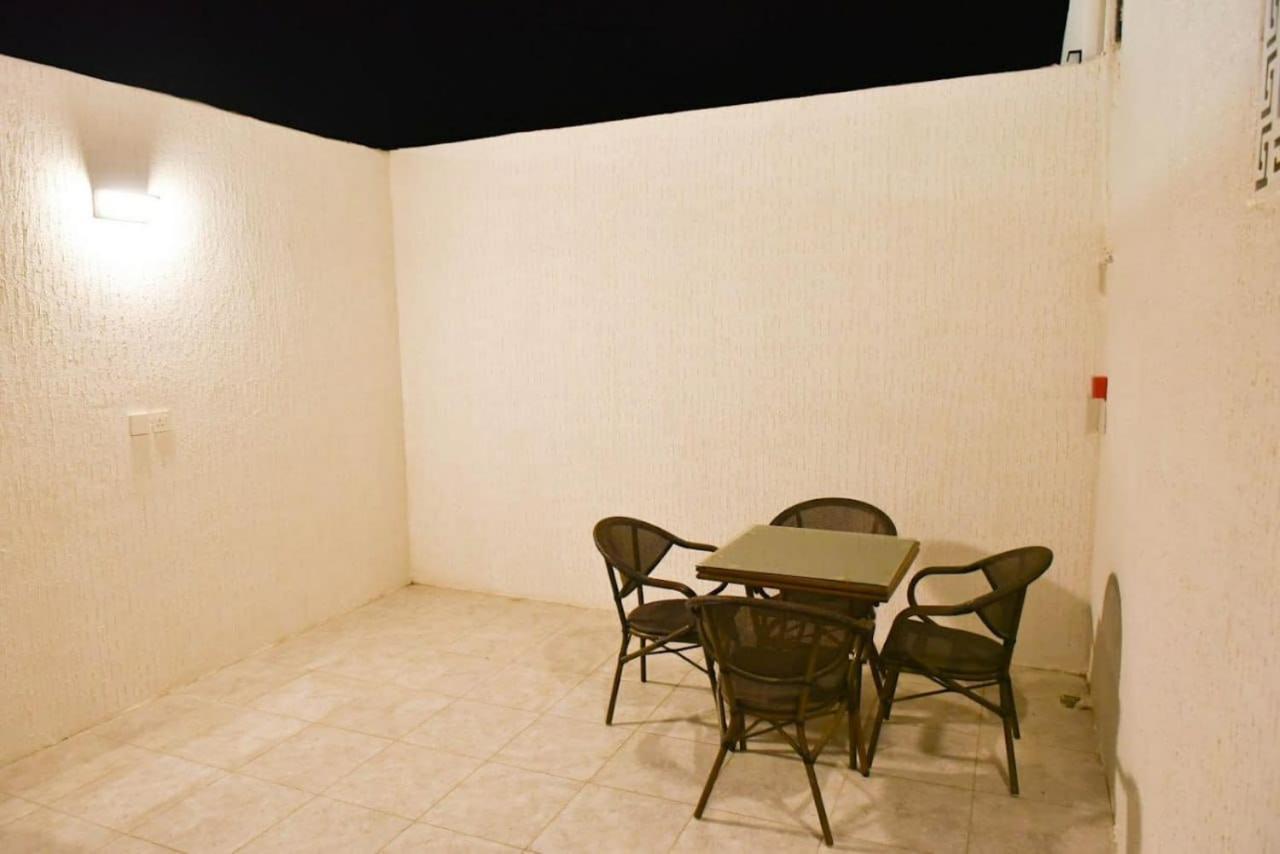 بيوت عطلات دور المصيف للضيافة السياحي Qarār Exterior foto